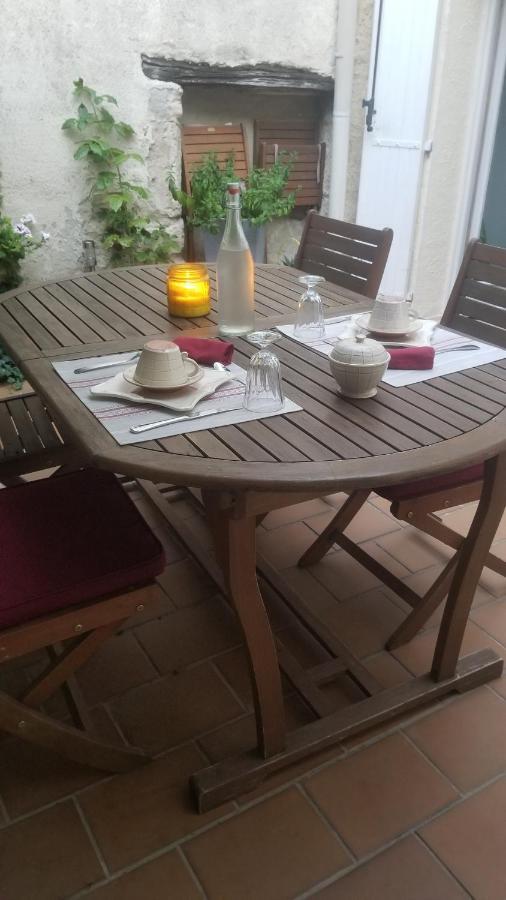 Chambre D'Hote La Petite Maison Du Puits โบลแลน ภายนอก รูปภาพ